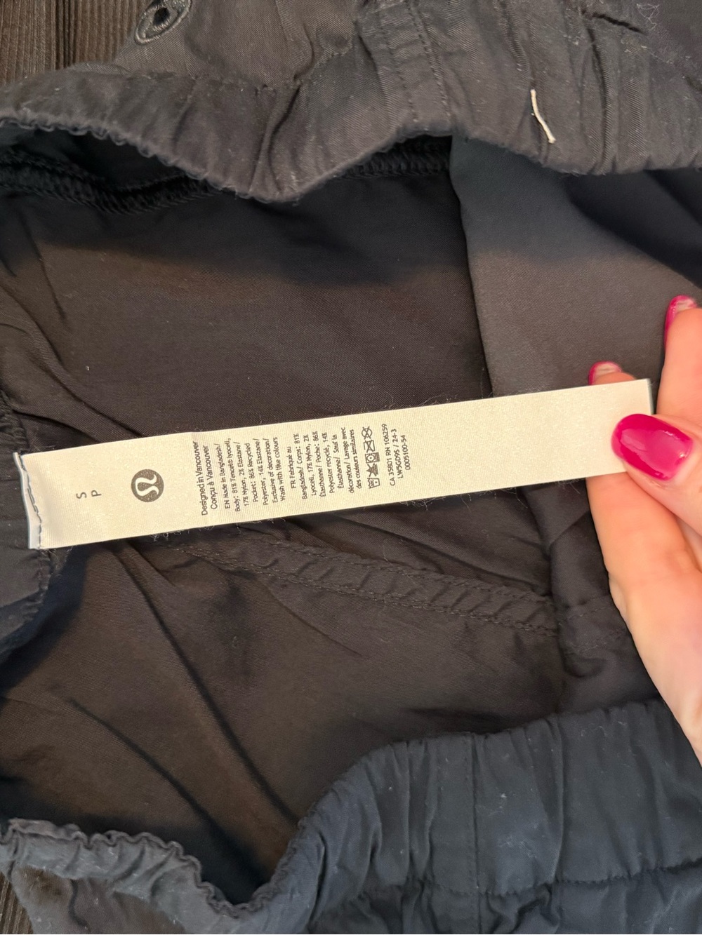 Lululemon Lightweight Adjustable Mid-Rise Cargo Pant - Picture 7 of 7